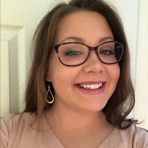 Meet your Posher, Molly